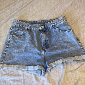 Shein jean shorts size L